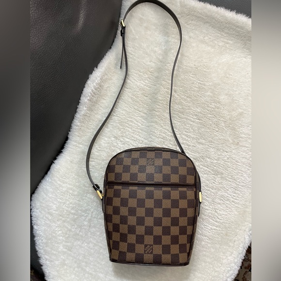 Louis Vuitton Ipanema Crossbody - Picture 1 of 13